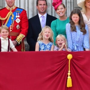 La reine Elizabeth II d'Angleterre, le prince Philip, duc d'Edimbourg, Catherine Kate Middleton, duchesse de Cambridge, la princesse Charlotte, le prince George et le prince William, duc de Cambridge - La famille royale d'Angleterre au balcon du palais de Buckingham pour assister à la parade "Trooping The Colour" à Londres le 17 juin 2017.