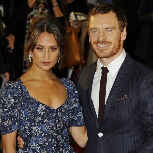 Alicia Vikander et son compagnon Michael Fassbender - Première du film "Une vie entre deux océans" au Curzon Mayfair à Londres. Le 19 octobre 2016