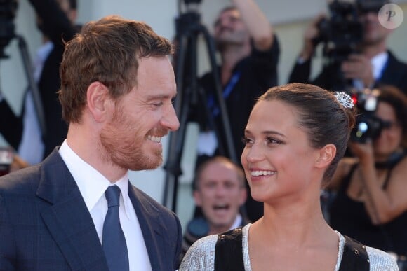 Michael Fassbender et sa compagne Alicia Vikander à la première de "The Light Between Oceans" au 73ème Festival du Film de Venise, le 1er septembre 2016.