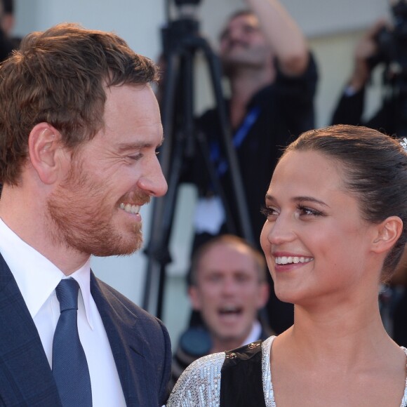 Michael Fassbender et sa compagne Alicia Vikander à la première de "The Light Between Oceans" au 73ème Festival du Film de Venise, le 1er septembre 2016.