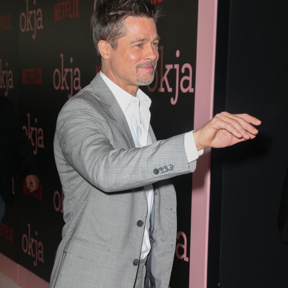 Brad Pitt arrive à la première de "Okja" à New York, le 8 juin 2017