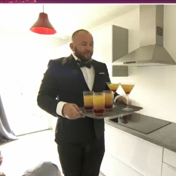 Céline et ses trois enfants ont découvert la maison offerte par Cyril Hanouna six mois auparavant, dans TPMP refait l'année, sur C8 le 23 juin 2017.