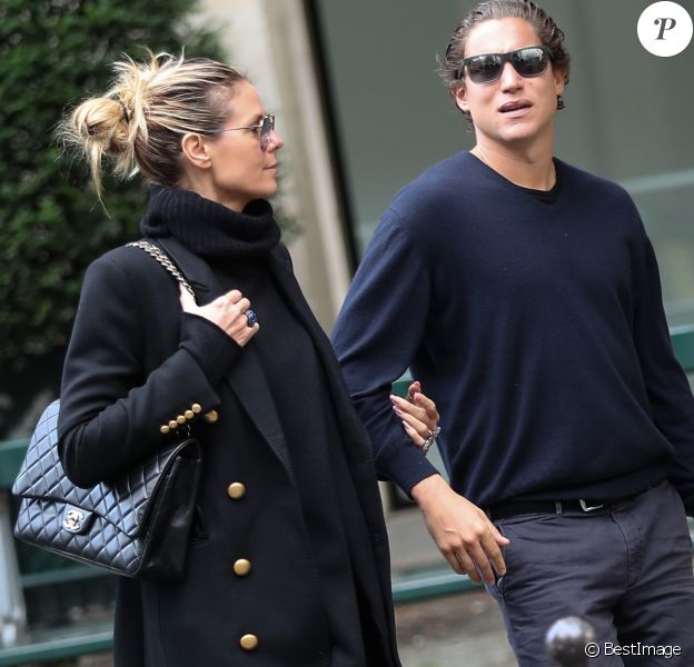 Heidi Klum et son compagnon Vito Schnabel sont allés visiter des galeries d'art à Paris pendant la FIAC (Foire Internationale d'Art Contemporain), Paris, le 20 octobre 2016.