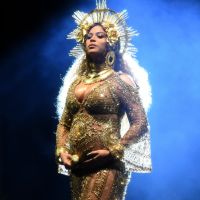 Beyoncé : Au chevet de ses jumeaux, elle fait l'impasse sur une grosse soirée...