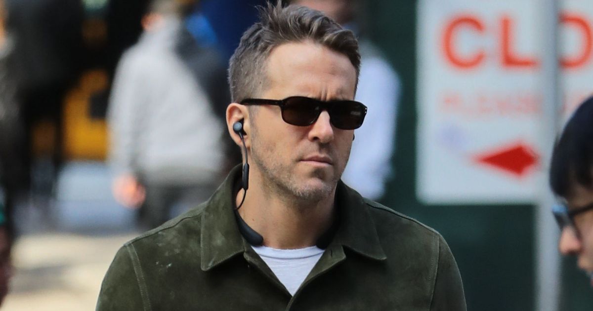 Exclusif Ryan Reynolds Se Balade Dans Les Rues De New York Le 9 Mars 2017 Purepeople 