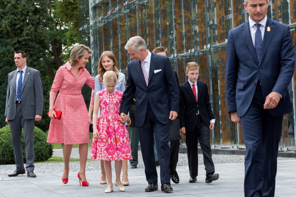 Photo : La Reine Mathilde , Le Roi Philippe Et Leurs Enfants, La ...