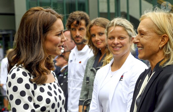 Martina Navratilova - Kate Middleton, duchesse de Cambridge, lors de l'ouverture du tournoi de tennis de Wimbledon à Londres, le 3 juillet 2017.