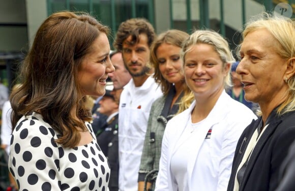 Martina Navratilova - Kate Middleton, duchesse de Cambridge, lors de l'ouverture du tournoi de tennis de Wimbledon à Londres, le 3 juillet 2017.
