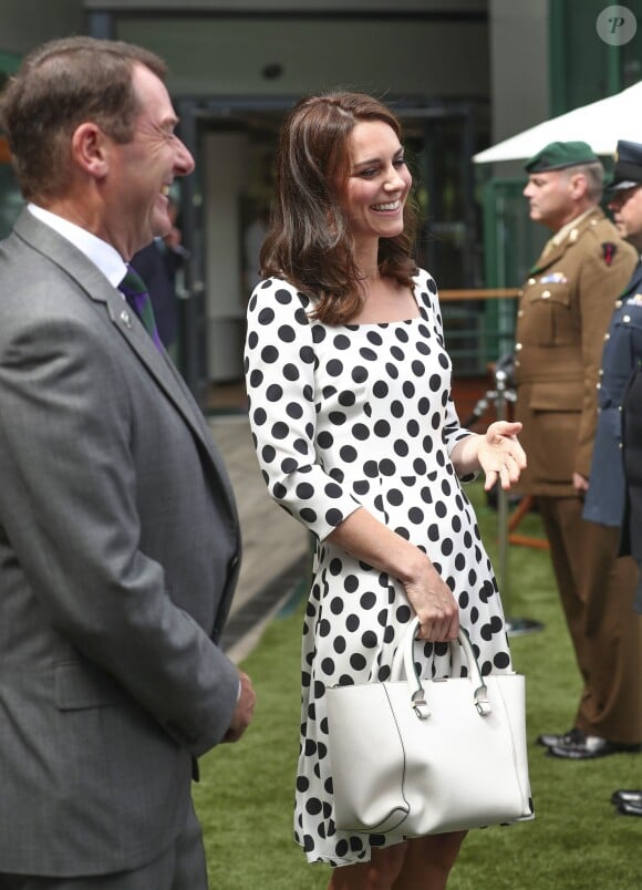 Kate Middleton, duchesse de Cambridge, lors de l'ouverture du tournoi de tennis de Wimbledon à Londres, le 3 juillet 2017.
