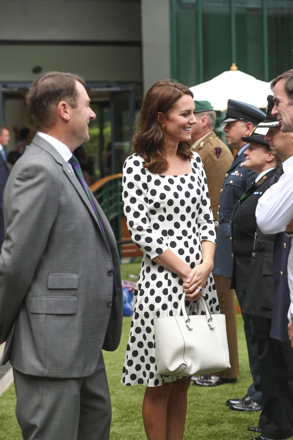 Vidéo : Kate Catherine Middleton, duchesse de Cambridge, lors de l ...