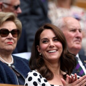 Kate Middleton, duchesse de Cambridge, lors de l'ouverture du tournoi de tennis de Wimbledon à Londres, le 3 juillet 2017.