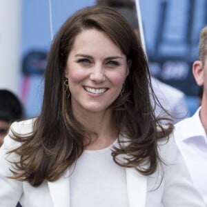 Catherine Kate Middleton assiste au Land Rover Roadshow au centre Docklands Sailing and Watersports de Londres le 16 juin 2017.