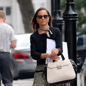 Exclusif - Pippa Middleton à Londres le 27 juin 2017, de retour de sa très longue lune de miel avec James Matthews.