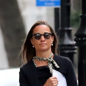 Exclusif - Pippa Middleton à Londres le 27 juin 2017, de retour de sa très longue lune de miel avec James Matthews.