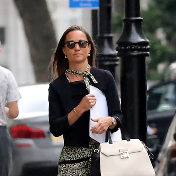 Exclusif - Pippa Middleton à Londres le 27 juin 2017, de retour de sa très longue lune de miel avec James Matthews.