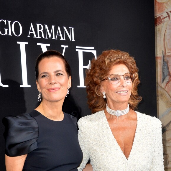 Roberta Armani et Sophia Loren - Défilé Giorgio Armani Privé, collection Haute Couture automne-hiver 2017/18 au Palais de Chaillot. Paris, le 4 juillet 2017. © CVS-Veeren/Bestimage