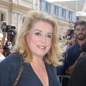 Catherine Deneuve - Arrivées au défilé de mode "Jean Paul Gaultier", collection Haute-Couture automne-hiver 2017/2018, à Paris. Le 5 juillet 2017 © CVS - Veeren / Bestimage