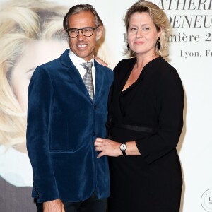 Paul et Luana Belmondo - Photocall de la cérémonie du Prix Lumière lors du 8ème Festival Lumière à Lyon. Le 14 octobre 2016 © Dominique Jacovides / Bestimage