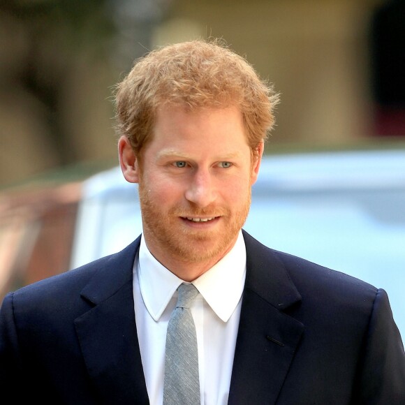Le prince Harry en visite au "Leeds Leads : Encouraging Happy Young Minds" à Leeds. Le 6 juillet 2017