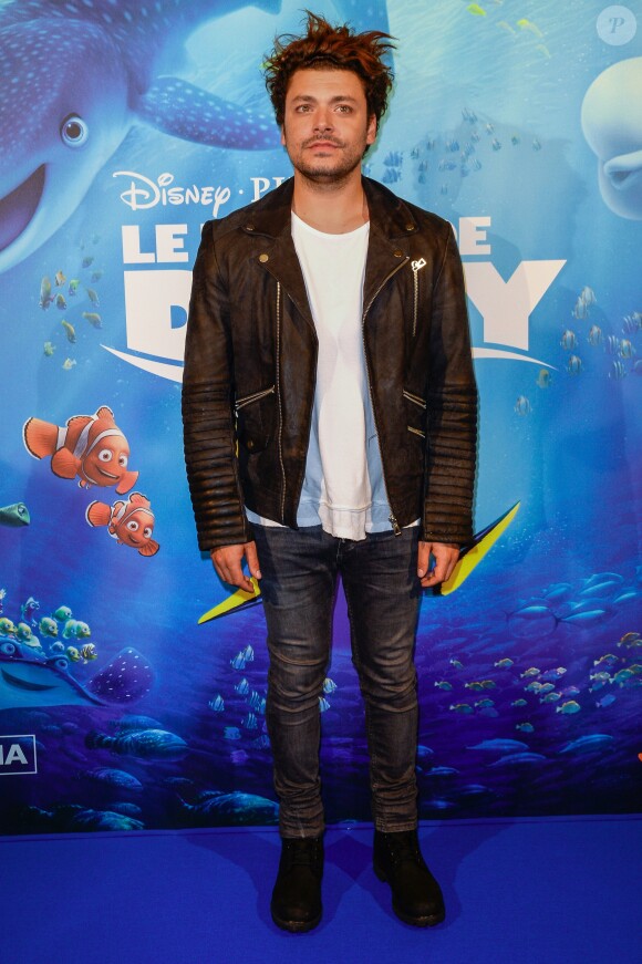Kev Adams à la première de "Le Monde De Dory" au cinéma Gaumont Marignan Champs Elysées à Paris, France, le 20 juin 2016. © Coadic Guirec/Bestimage