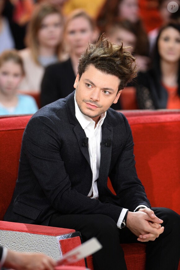 Kev Adams lors de l' Enregistrement de l'émission "Vivement Dimanche" à Paris le 3 Fevrier 2016 et qui sera diffusée le 7 Fevrier 2016. © Coadic Guirec/Bestimage