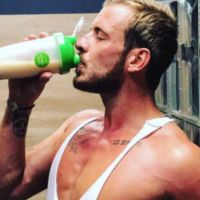 Julien Bert (Les Anges 9), toujours plus musclé, poursuit sa métamorphose !