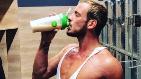 Julien Bert (Les Anges 9), toujours plus musclé, poursuit sa métamorphose !