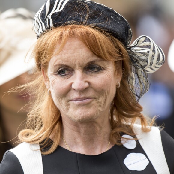 Sarah Ferguson assiste aux courses du Royal Ascot le 23 juin 2017.