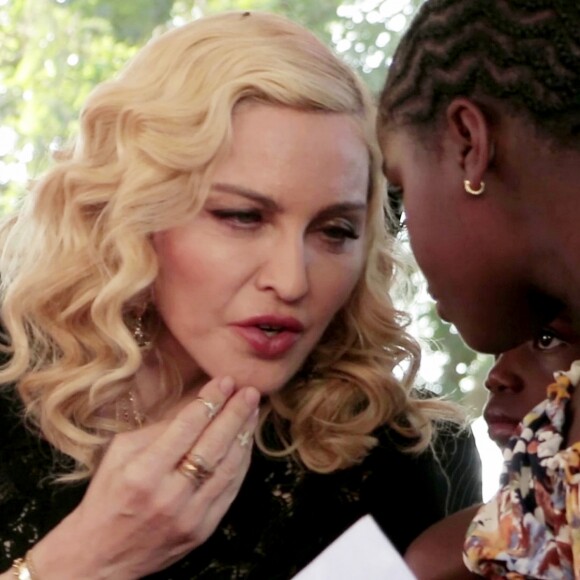 La chanteuse Madonna a inauguré le Mercy James Institute for Pediatric Surgery and Intensive Care au Malawi, le 11 juillet 2017