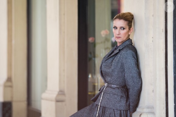 Semi-exclusif - Céline Dion lors d'un shooting pour Vogue dans les jardins du Palais-Royal à Paris, le 6 juillet 2017