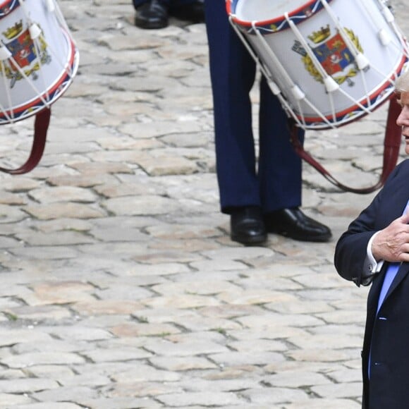 Donald Trump par Emmanuel Macron à l'Hôtel National des Invalides à Paris le 13 juillet 2017. © Pierre Perusseau / Bestimage