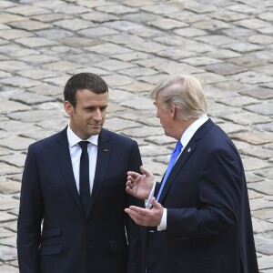 Donald Trump par Emmanuel Macron à l'Hôtel National des Invalides à Paris le 13 juillet 2017. © Pierre Perusseau / Bestimage