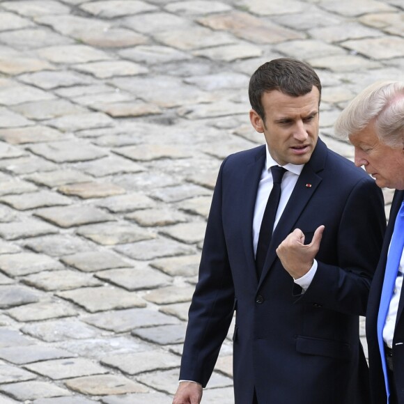 Donald Trump par Emmanuel Macron à l'Hôtel National des Invalides à Paris le 13 juillet 2017. © Pierre Perusseau / Bestimage