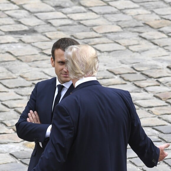 Donald Trump par Emmanuel Macron à l'Hôtel National des Invalides à Paris le 13 juillet 2017. © Pierre Perusseau / Bestimage