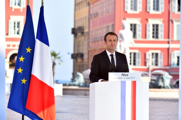 Le président de la République Emmanuel Macron lors de la cérémonie d'hommage aux victimes de l'attentat du 14 juillet 2016 à Nice, le 14 juillet 2017. © Bruno Bébert/Bestimage