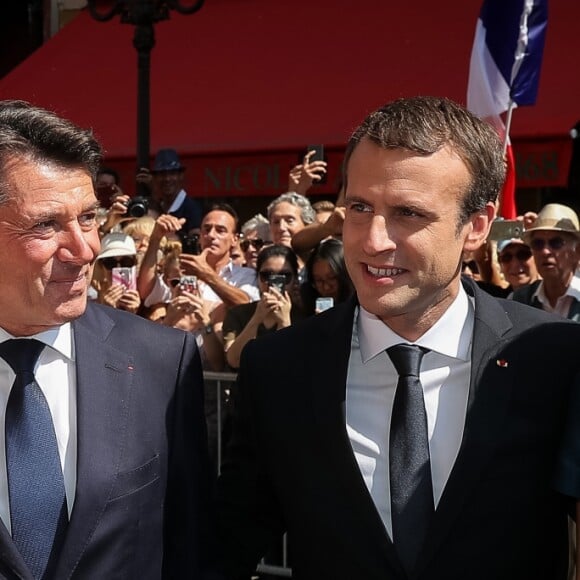 Le maire de Nice, Christian Estrosi, sa femme Laura Tenoudji (enceinte), le président de la République Emmanuel Macron, sa femme Brigitte Macron (Trogneux) - Le président de la République est reçu par l'hôtel de ville de Nice pour un entretien avant la cérémonie d'hommage aux victimes de l'attentat du 14 juillet 2016 à Nice, le 14 juillet 2017. © Cyril Moreau/Bestimage  French President is received by Mayor of Nice to meeting at the city hall before thecCommemorative ceremony marking the first anniversary of the jihadist truck attack which killed 86 people in Nice, southern France, on Bastille Day, on July 14, 2017.14/07/2017 - Nice