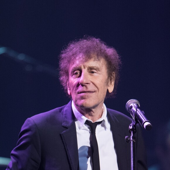 Alain Souchon lors du concert du 12ème Gala 2017 de l'Association pour la Recherche sur Alzheimer à la salle Pleyel dans le 8ème arrondissement, à Paris, France le 30 janvier 2017. © Cyril Moreau/Bestimage