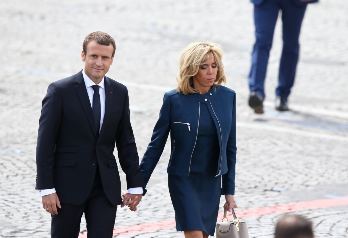 Photo : Le président de la République Emmanuel Macron et sa femme ...