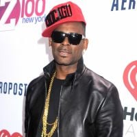 R. Kelly, gourou sexuel ? Une femme témoigne contre lui, sa carrière menacée