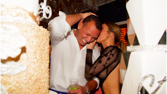 Jennifer Lopez sexy pour son anniversaire de rêve avec son chéri Alex Rodriguez