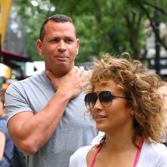 Exclusif - Jennifer Lopez et son compagnon Alex Rodriguez se rendent à leur cours de gym à New York, le 6 juin 2017