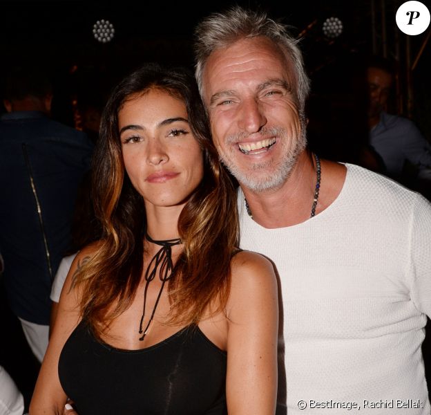 Exclusif - David Ginola et sa nouvelle compagne Maeva Denat - Soirée de la Summer Party des 50 ans du Byblos et des Caves du Roy à Saint-Tropez le 23 juillet 2017. © Rachid Bellak/Bestimage