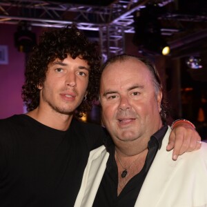 Exclusif - Julian Perretta et DJ Jack.E (résident des Caves du Roy) - Soirée de la Summer Party des 50 ans du Byblos et des Caves du Roy à Saint-Tropez le 23 juillet 2017. © Rachid Bellak/Bestimage