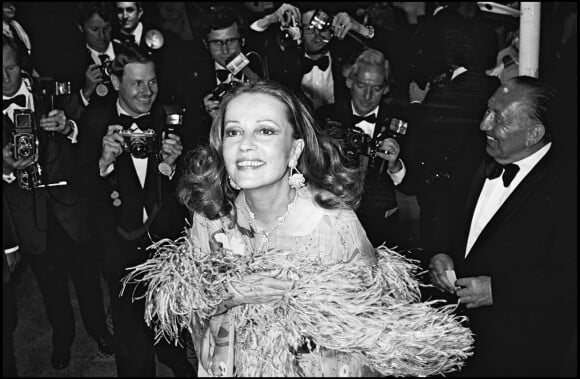 Jeanne Moreau présentant Lumière au Festival de Cannes 1976.