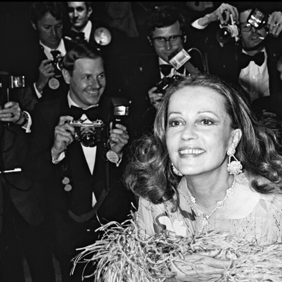 Jeanne Moreau présentant Lumière au Festival de Cannes 1976.