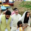 Aishwarya Rai Bachchan, son mari Abhishek Bachchan et leur fille Aaradhya Bachchan assistant  à la cérémonie traditionnelle de l'immersion des cendres dans le Gange du père de l'actrice, Krishnaraj Rai - Allahabad en Inde, 5 août 2017.