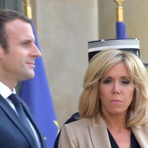 Le président de la République française Emmanuel Macron et sa femme la première dame Brigitte Macron reçoivent le premier ministre d'Australie, Malcolm Turnbull et sa femme Lucy Turnbull pour un dîner de travail au Palais de l'Elysée à Paris, France, le 8 juillet 2017. © Giancarlo Gorassini/Bestimage