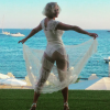 Marlène Mourreau très dévêtue à Ibiza le 8 août 2017.