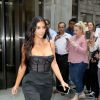 Kim Kardashian sort d'un building à New York, le 14 juin 2017.