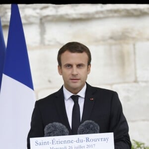 Emmanuel Macron - Cérémonie en hommage au Père Jacques Hamel, assassiné par deux terroristes islamistes il y a un an, en l'église Saint-Etienne de Saint-Etienne du Rouvray. Le 26 juillet 2017 © Alain Guizard / Bestimage